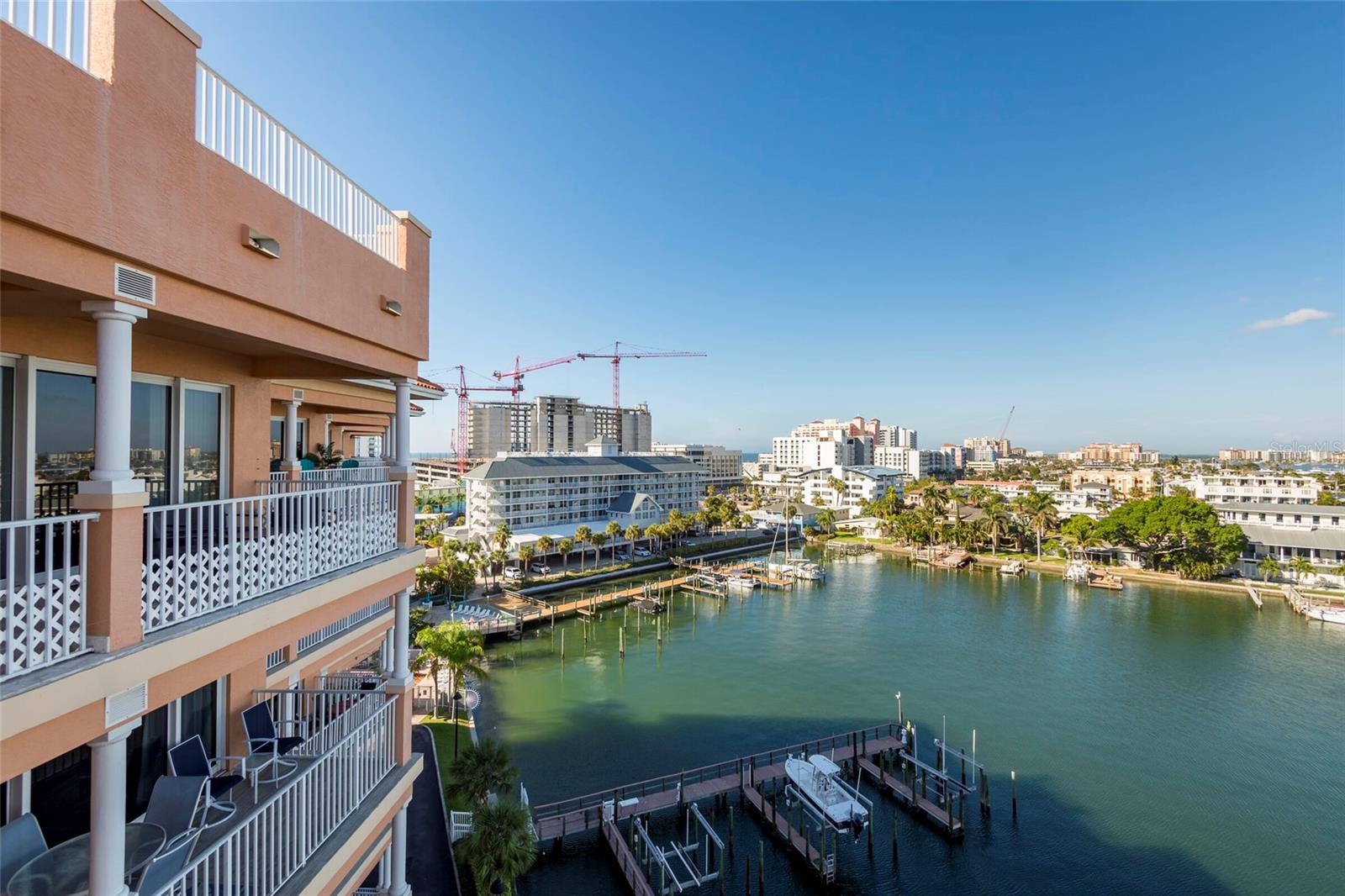HARBORVIEW GRANDE CONDO - Residential