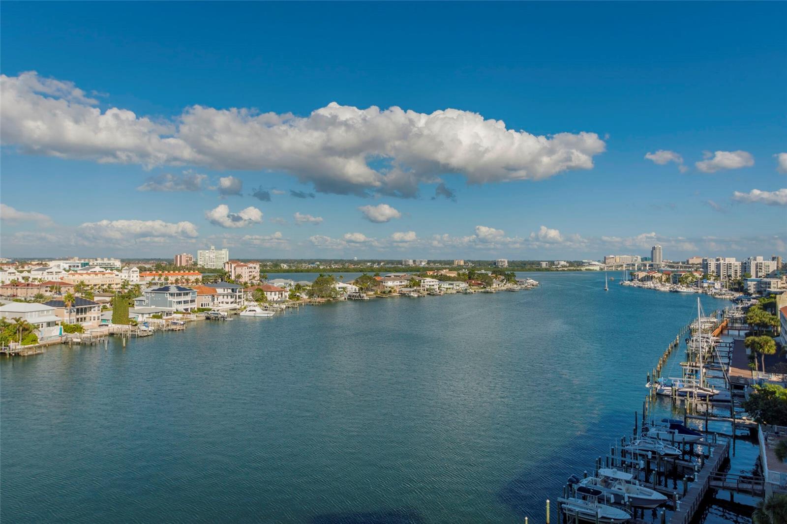 HARBORVIEW GRANDE CONDO - Residential