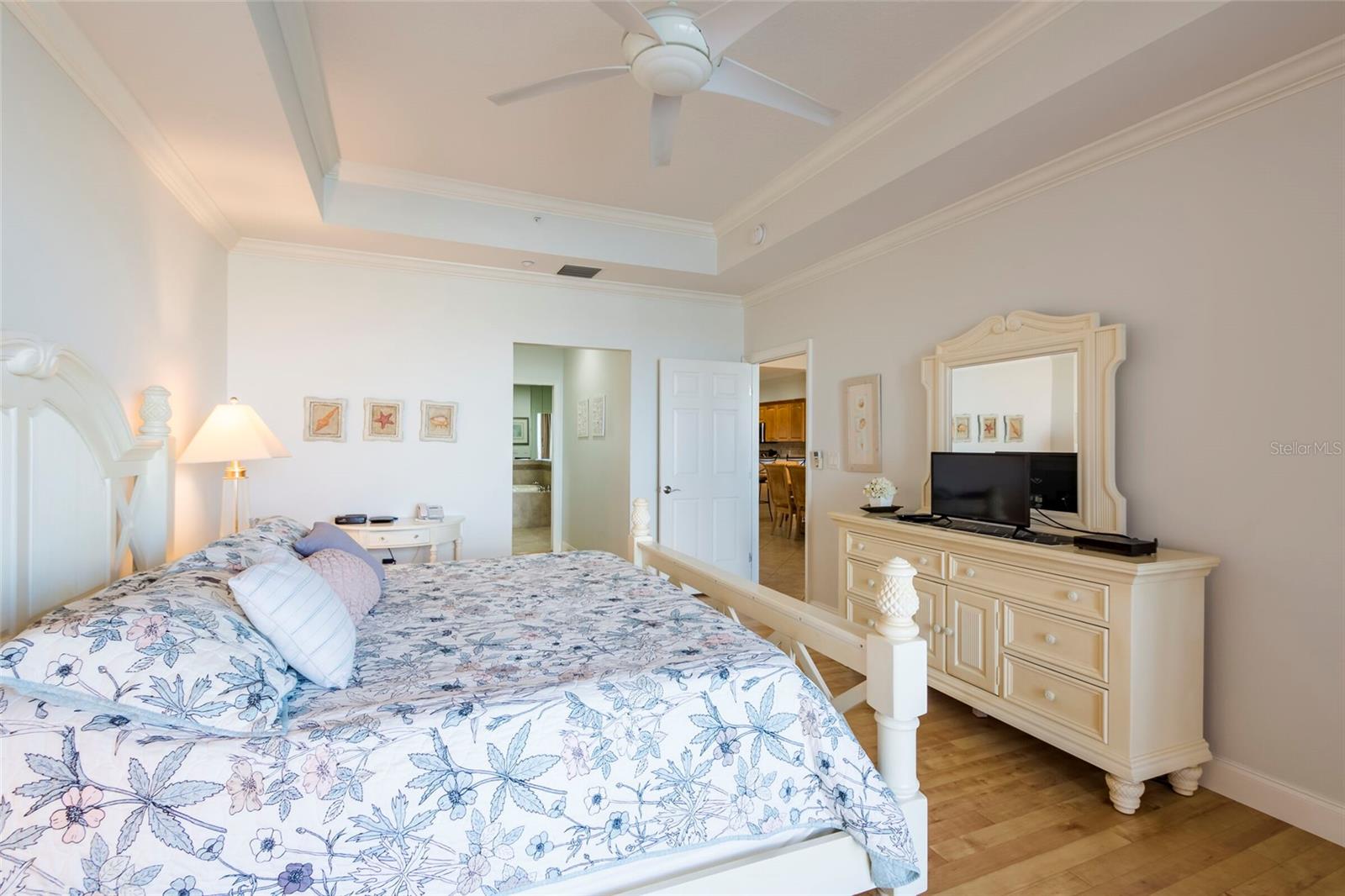 HARBORVIEW GRANDE CONDO - Residential