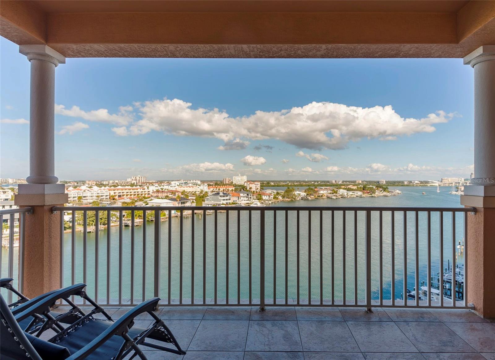 530 S GULFVIEW BOULEVARD 805