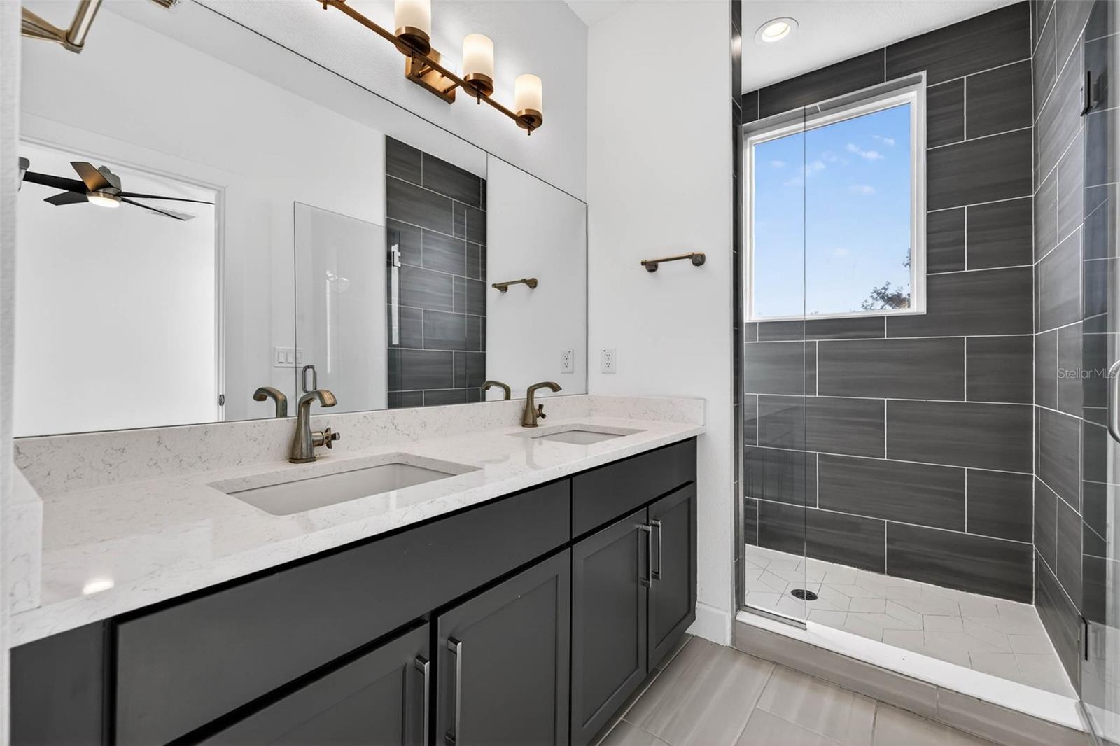 NORTH 1ST TWNHMS - Residential