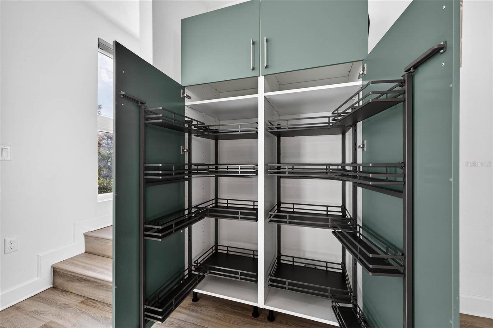 NORTH 1ST TWNHMS - Residential