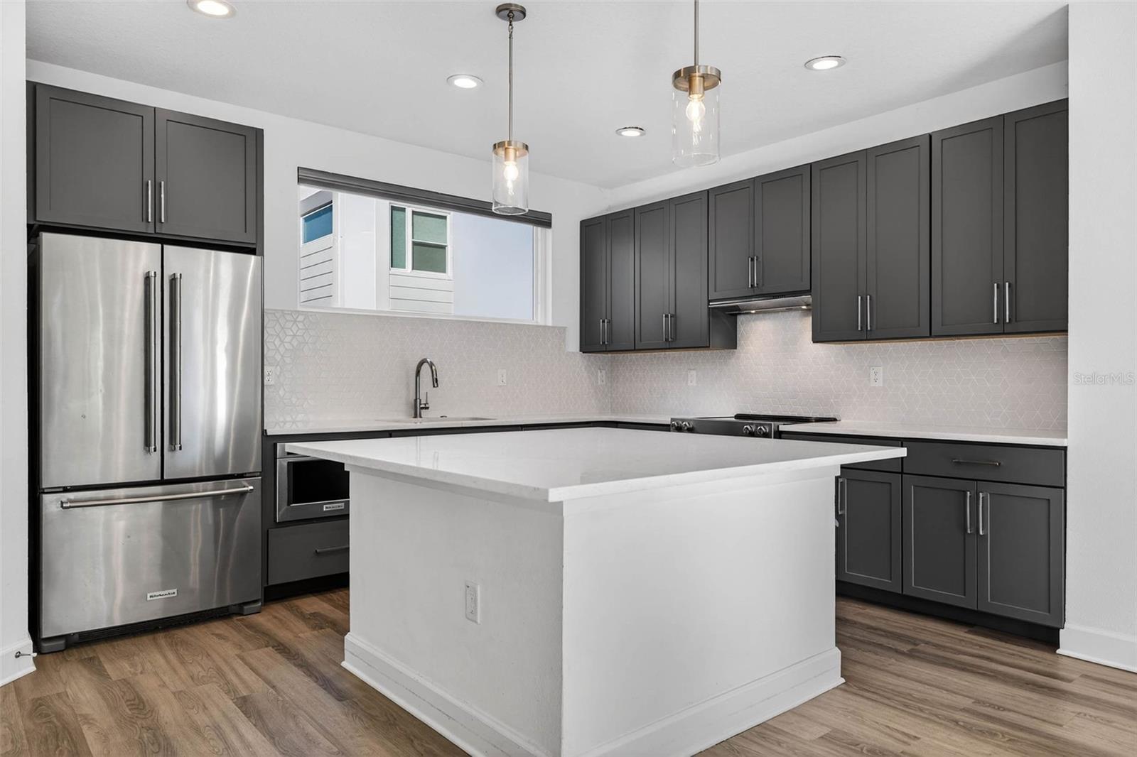 NORTH 1ST TWNHMS - Residential