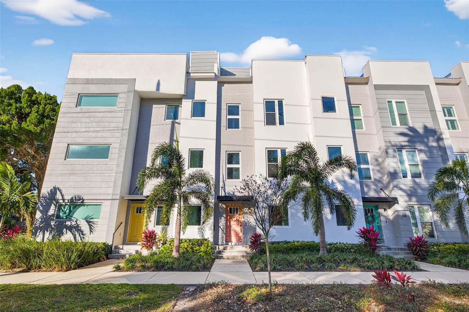 NORTH 1ST TWNHMS - Residential