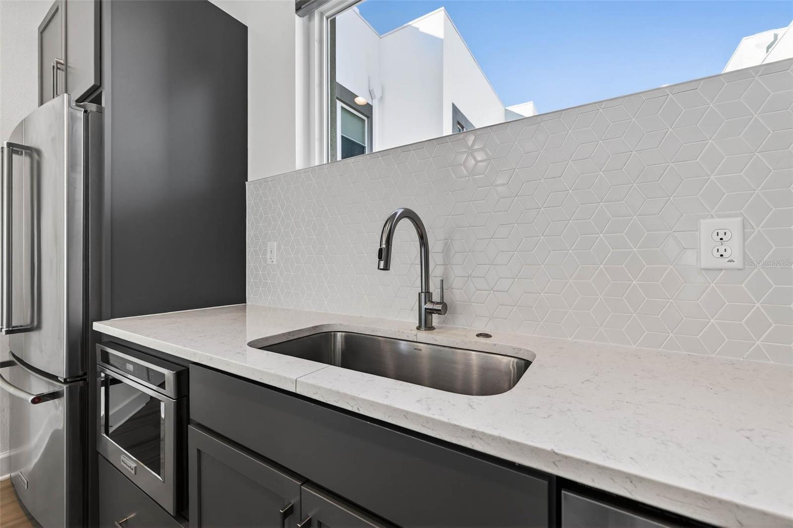 NORTH 1ST TWNHMS - Residential