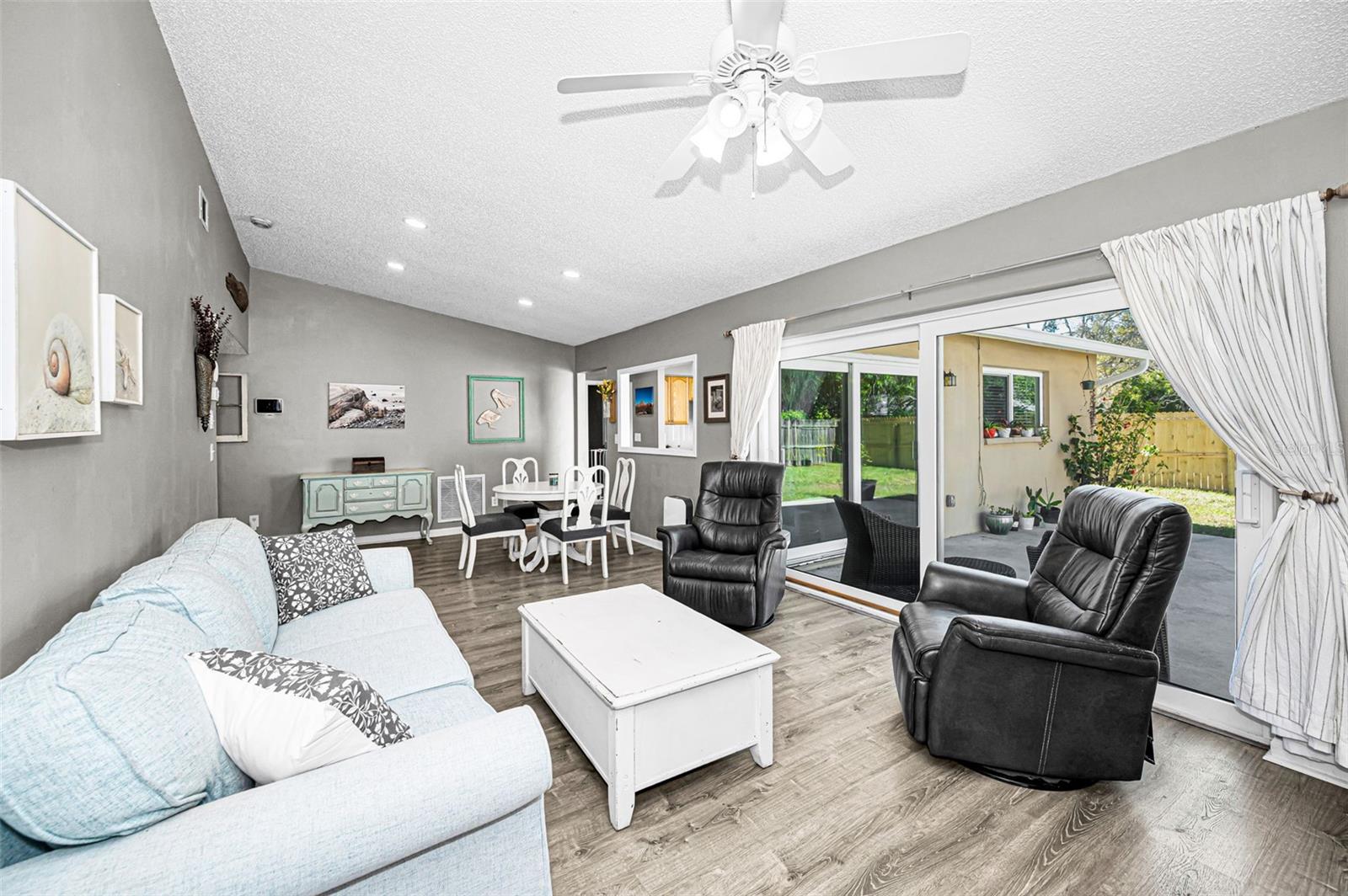 CYPRESS GREEN - Residential