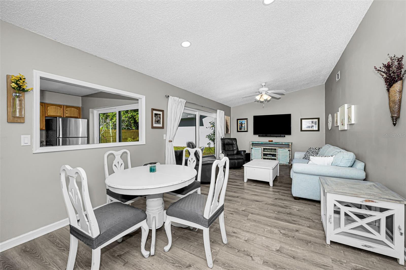 CYPRESS GREEN - Residential