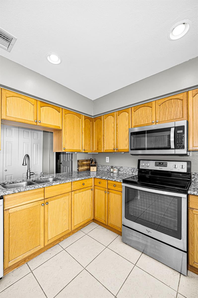 CYPRESS GREEN - Residential