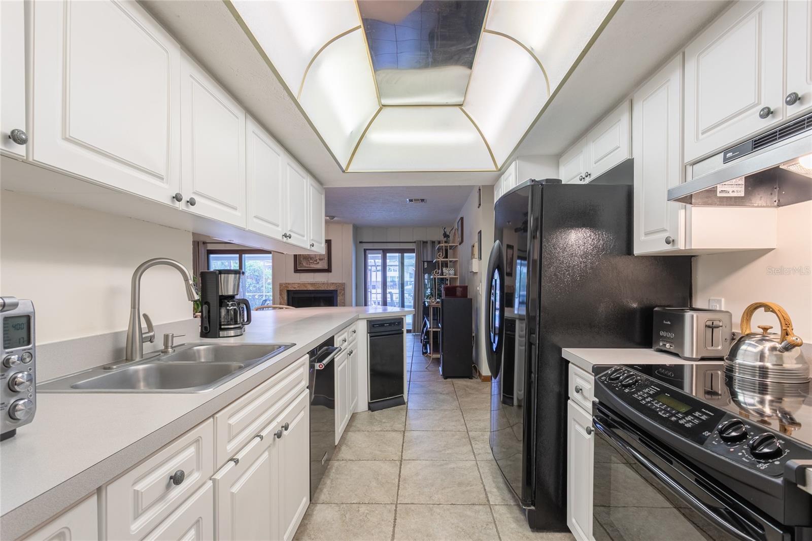 BAY PORT COLONY PH II UN I - Residential