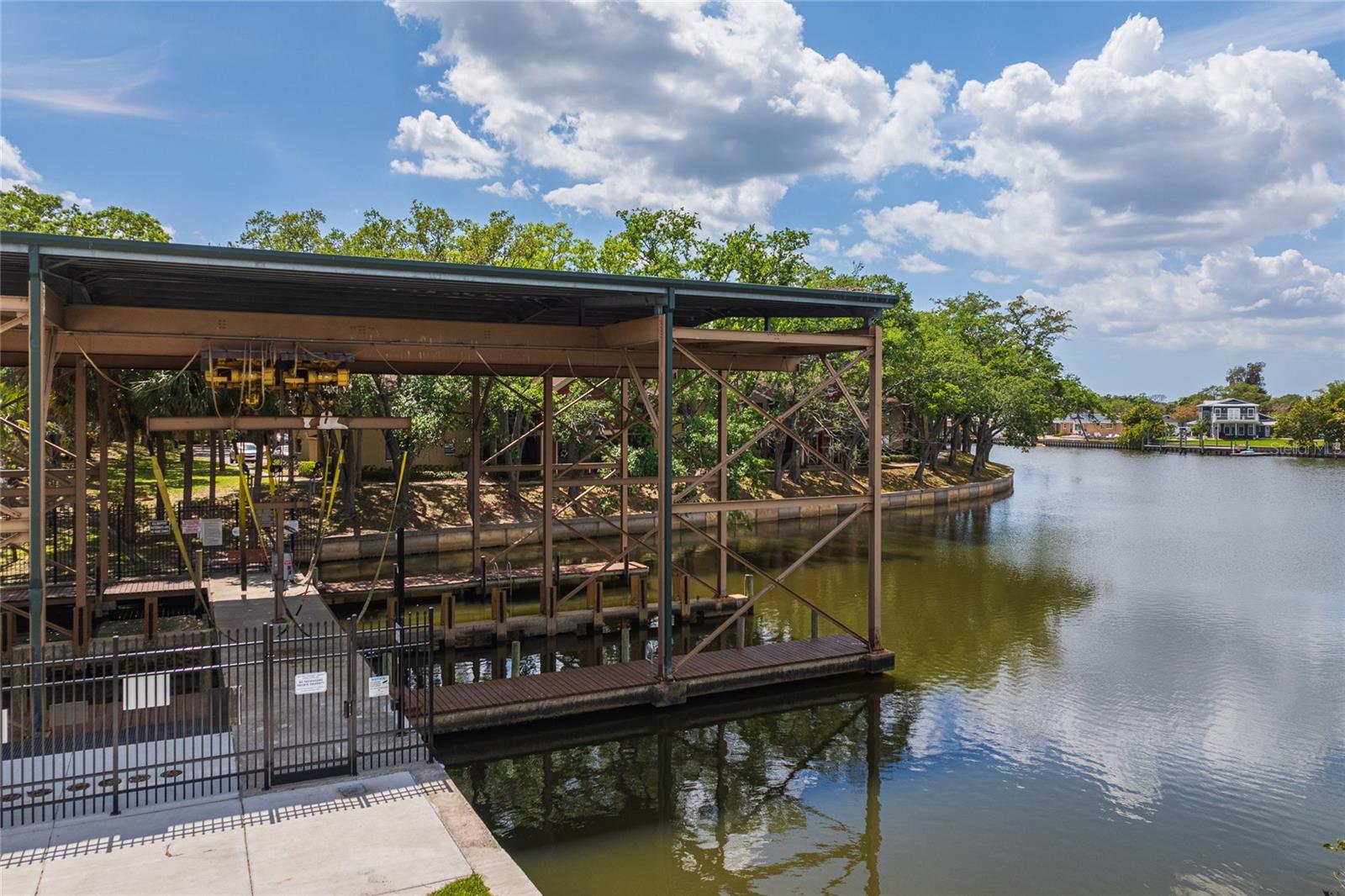 BAY PORT COLONY PH II UN I - Residential