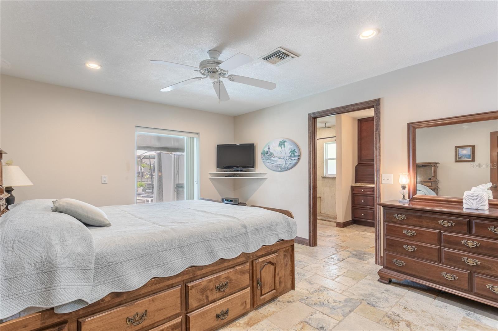 BAY PORT COLONY PH II UN I - Residential