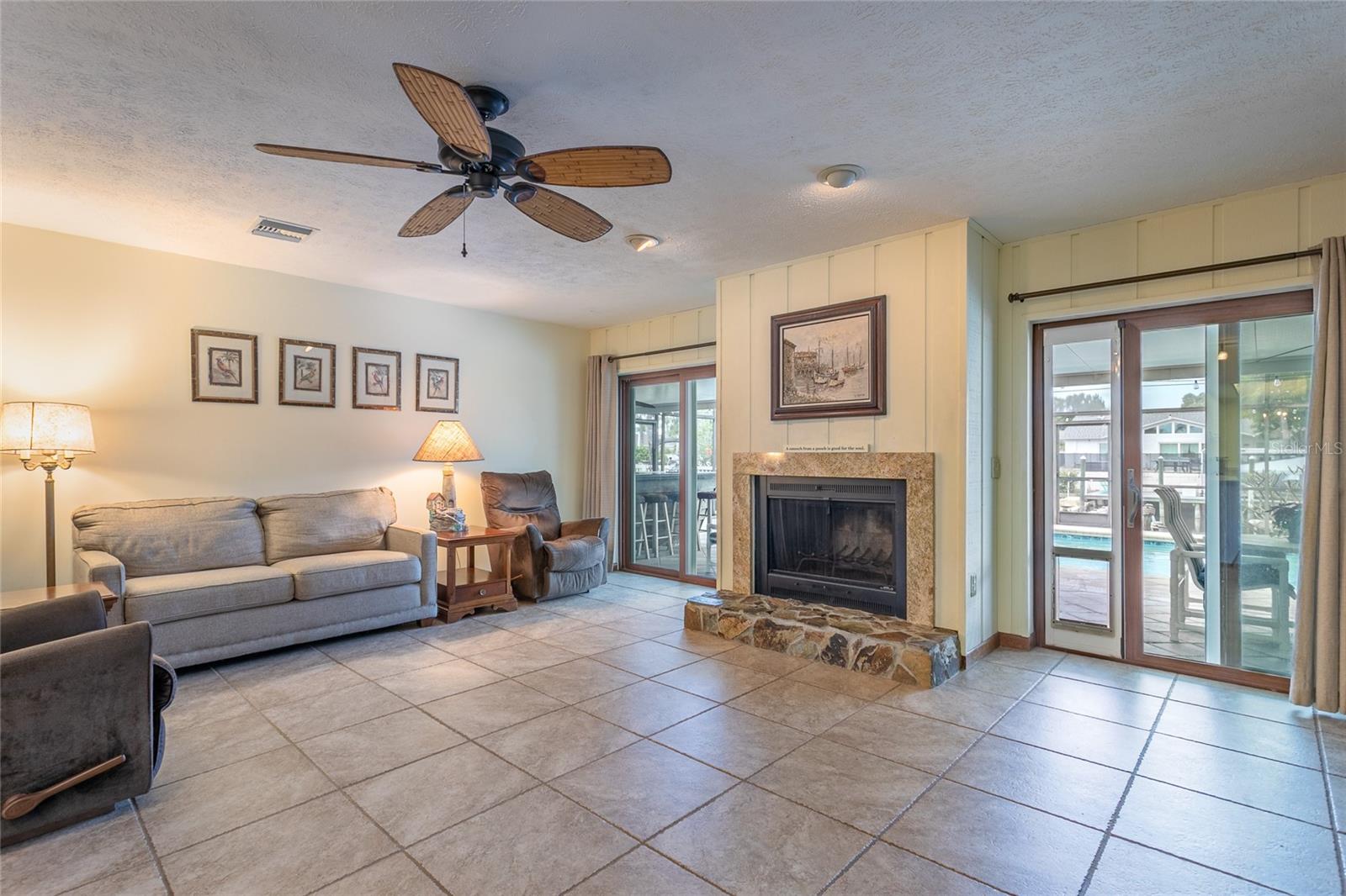 BAY PORT COLONY PH II UN I - Residential