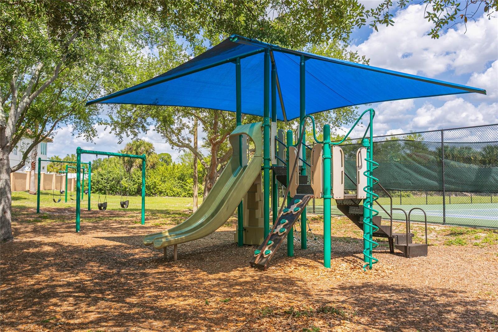 BAY PORT COLONY PH II UN I - Residential