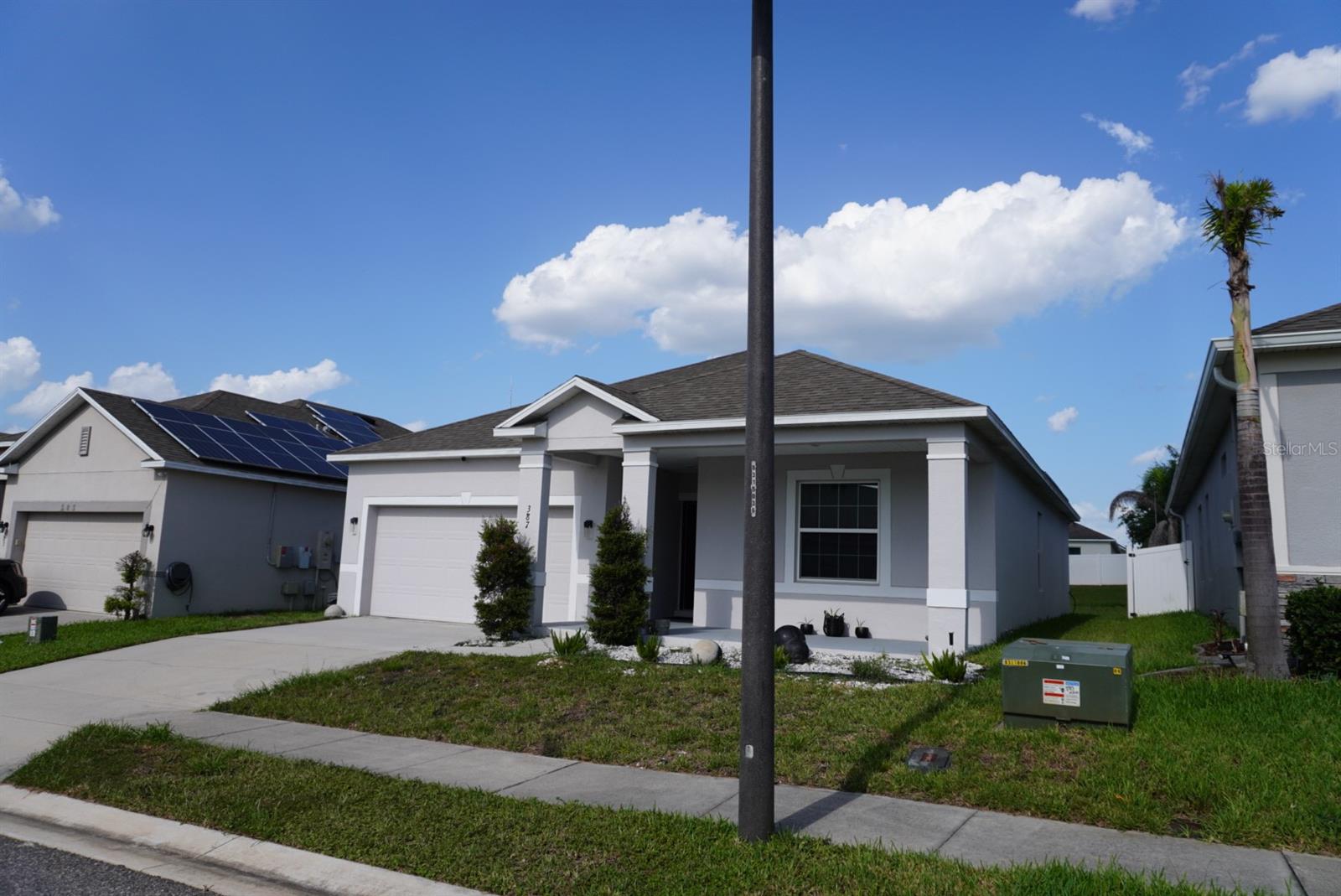387 PINECREST LOOP