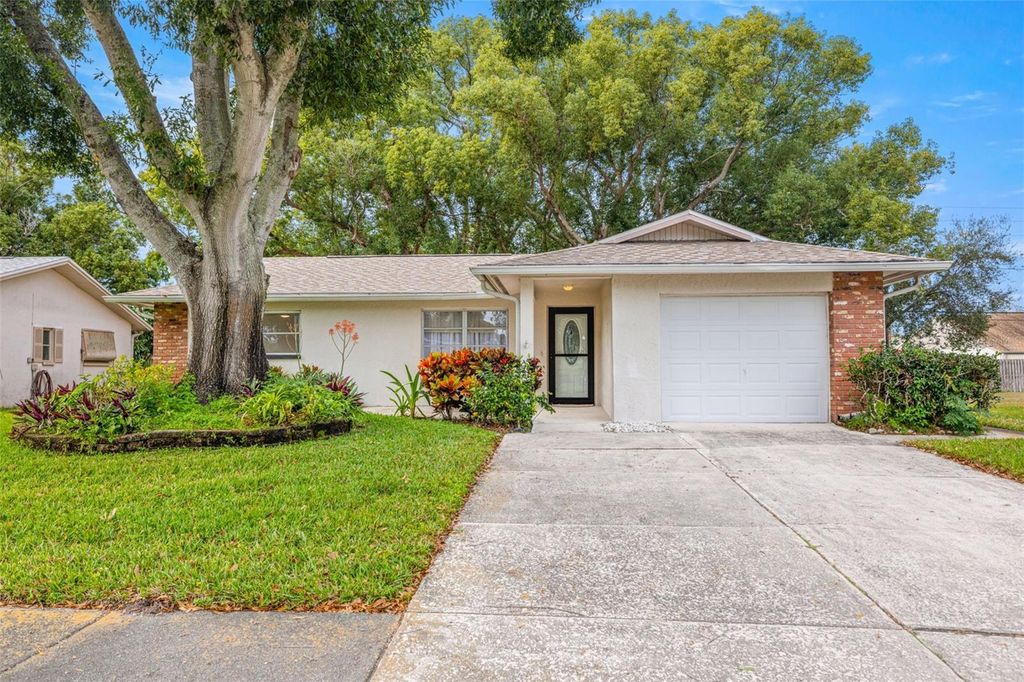 Photo of 142 Stafford Circle, Palm Harbor, FL 34684 (MLS # TB8450333)