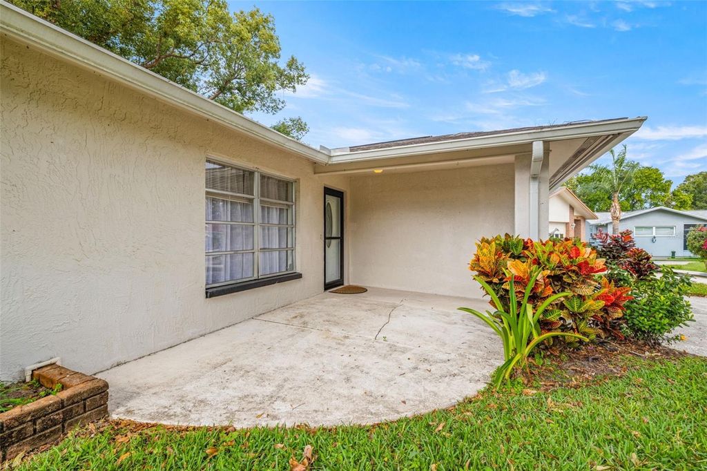 Photo of 142 Stafford Circle, Palm Harbor, FL 34684 (MLS # TB8450333)