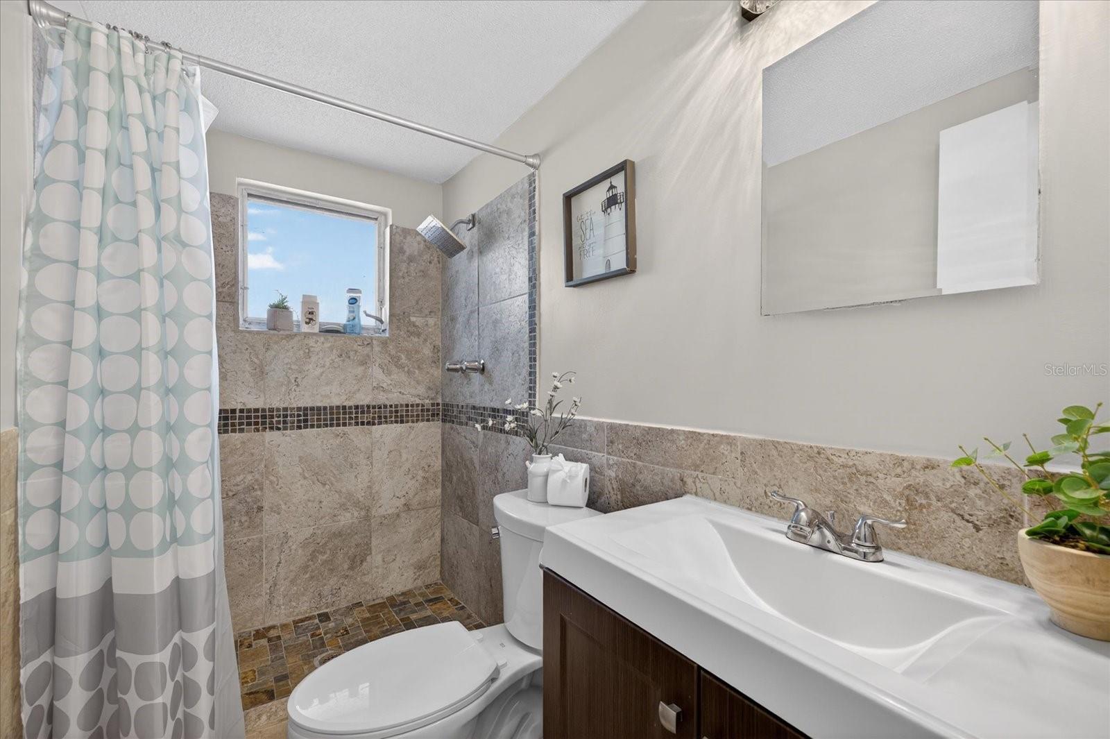 HOLIDAY LAKE ESTATES 21 - Residential
