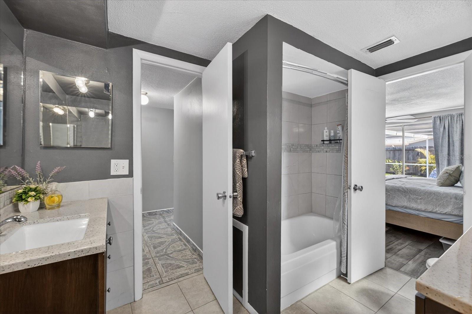 HOLIDAY LAKE ESTATES 21 - Residential