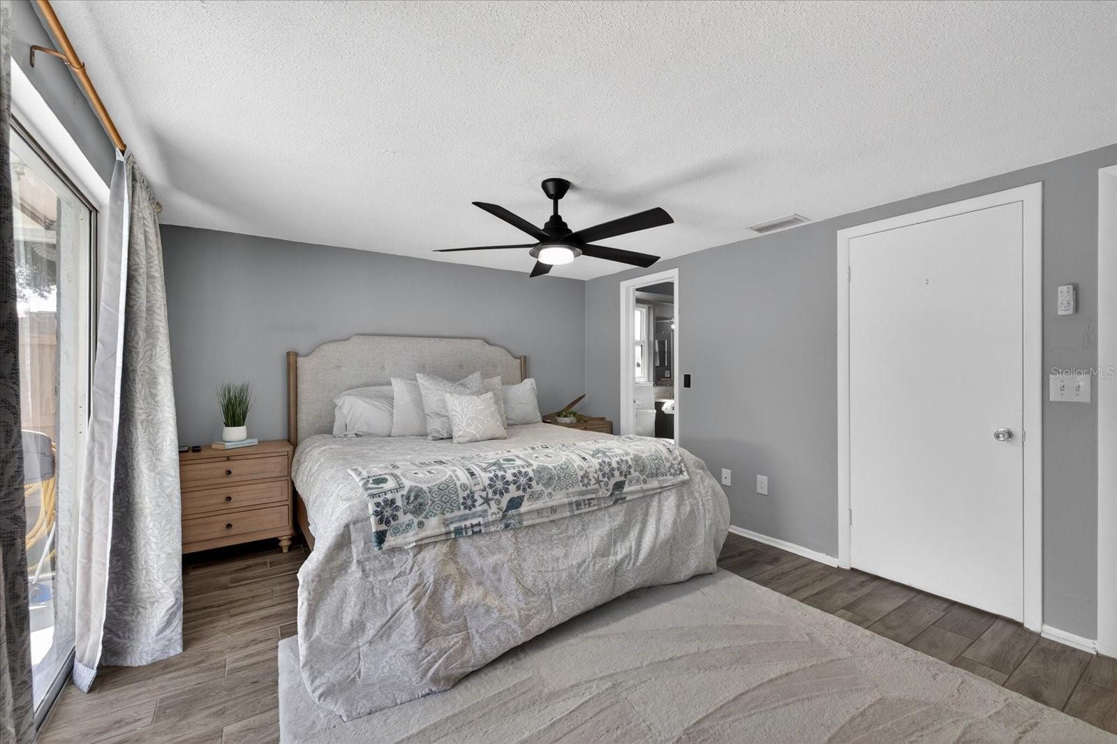 HOLIDAY LAKE ESTATES 21 - Residential