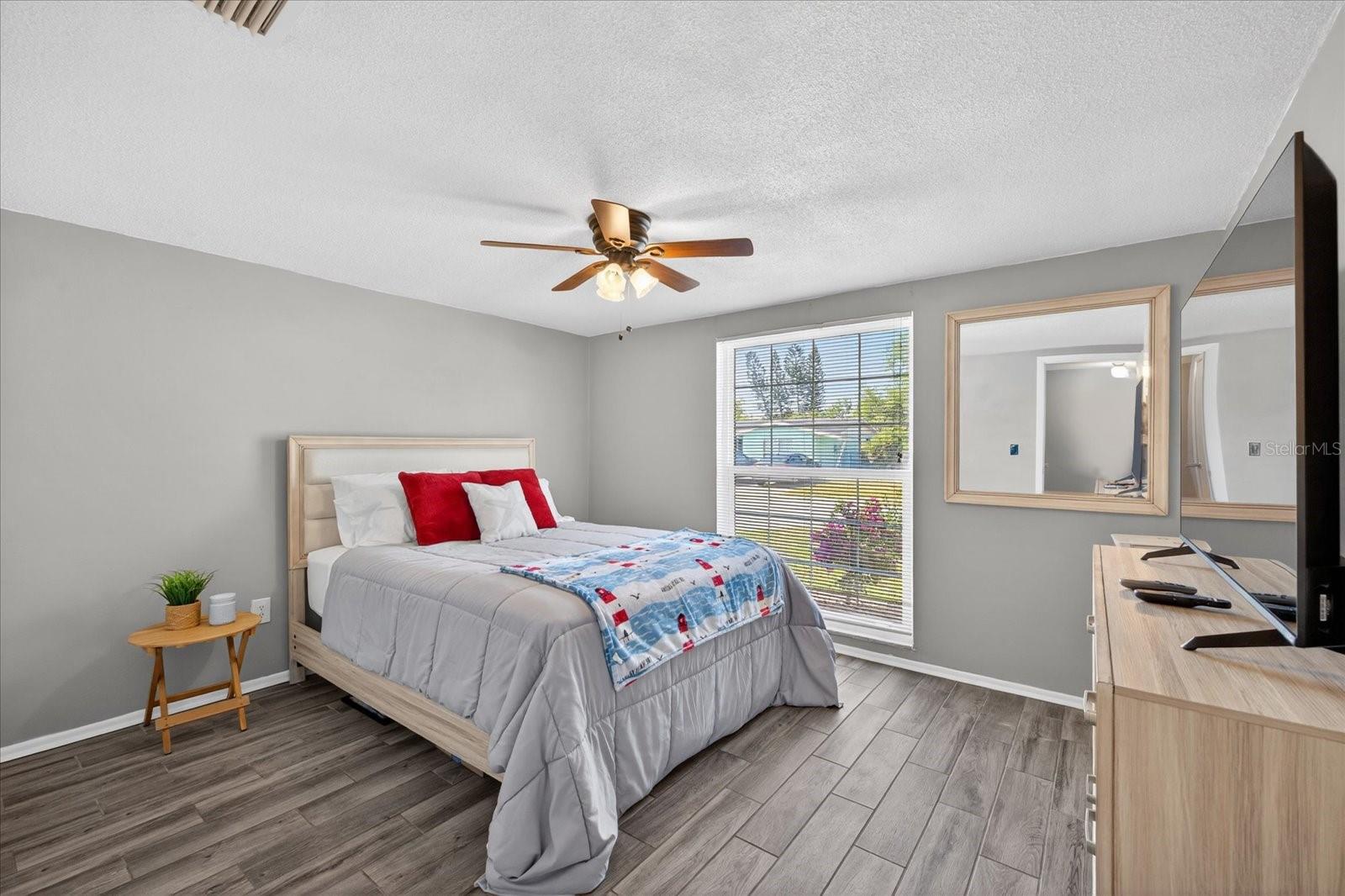 HOLIDAY LAKE ESTATES 21 - Residential
