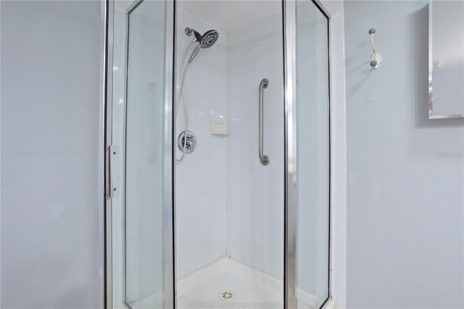 COVE AT PEARL LAKE - Residential