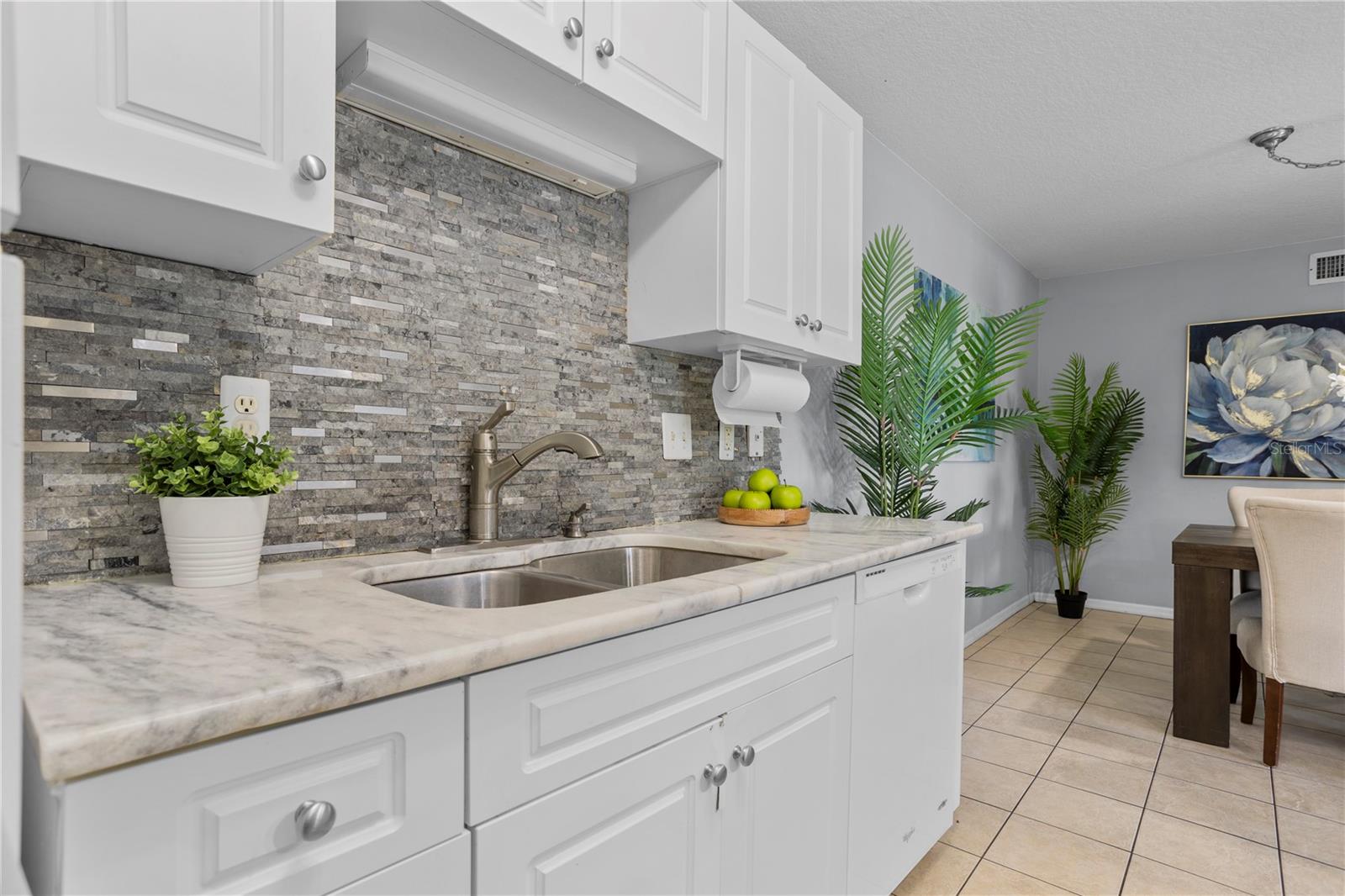 COVE AT PEARL LAKE - Residential