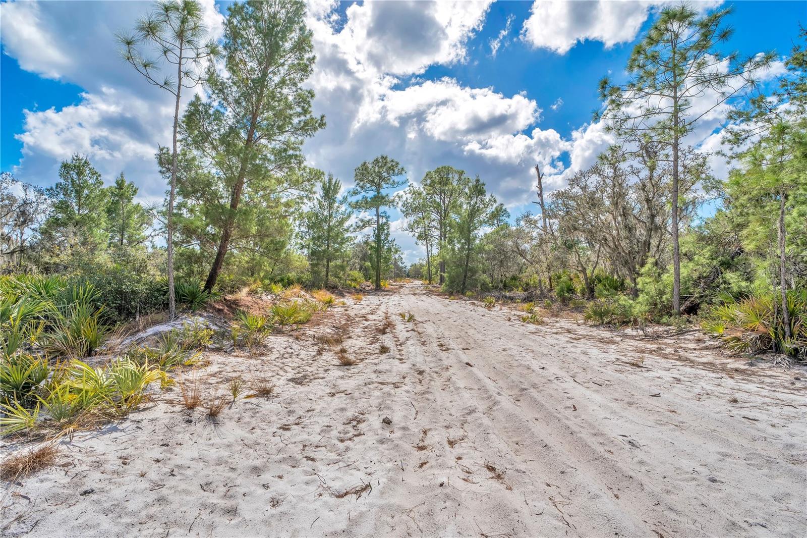 SEBRING LAKES ACRES - Land
