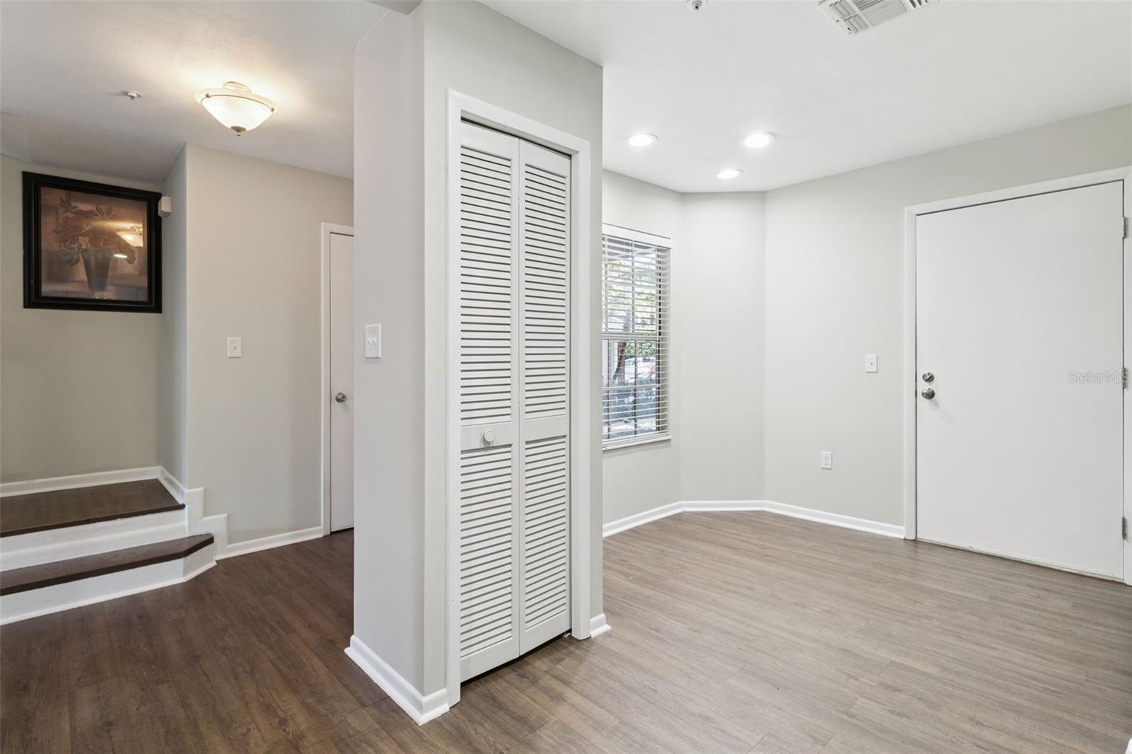 OAK HARBOUR SEC 4 - Residential