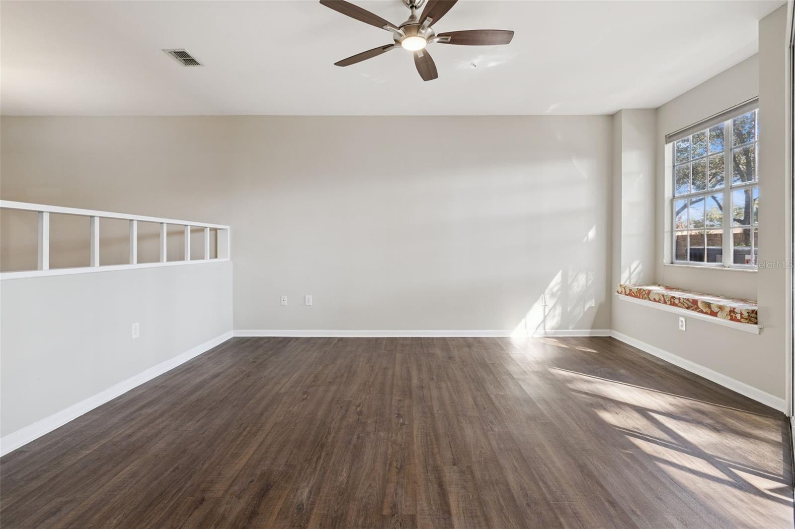 OAK HARBOUR SEC 4 - Residential