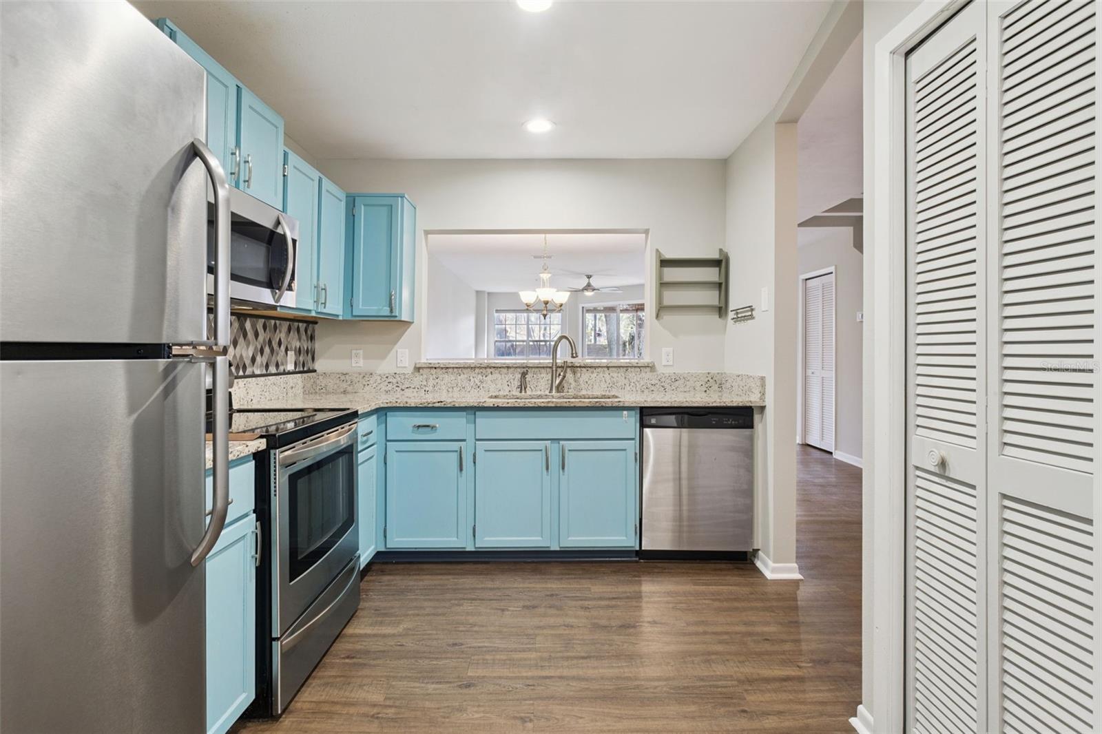 OAK HARBOUR SEC 4 - Residential