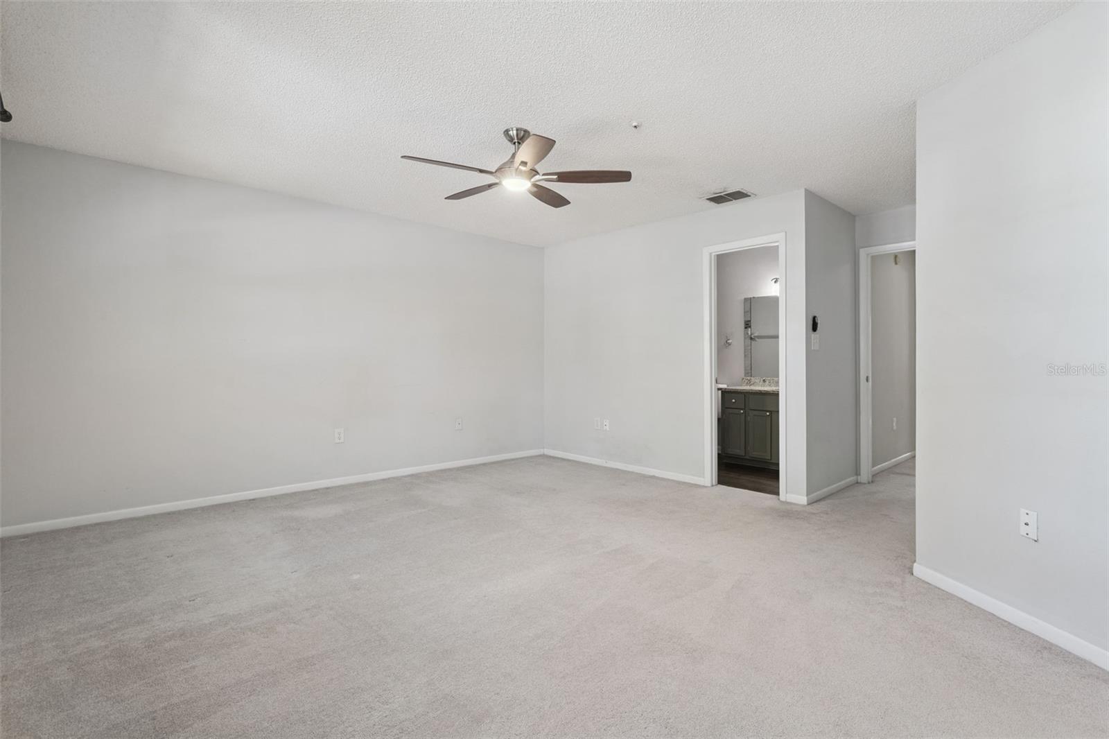 OAK HARBOUR SEC 4 - Residential