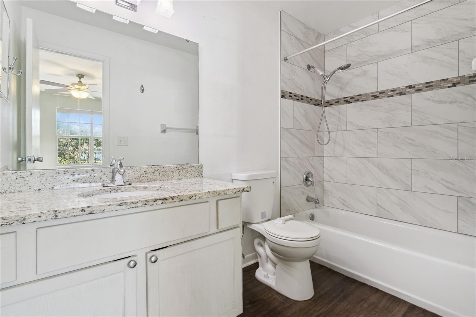 OAK HARBOUR SEC 4 - Residential