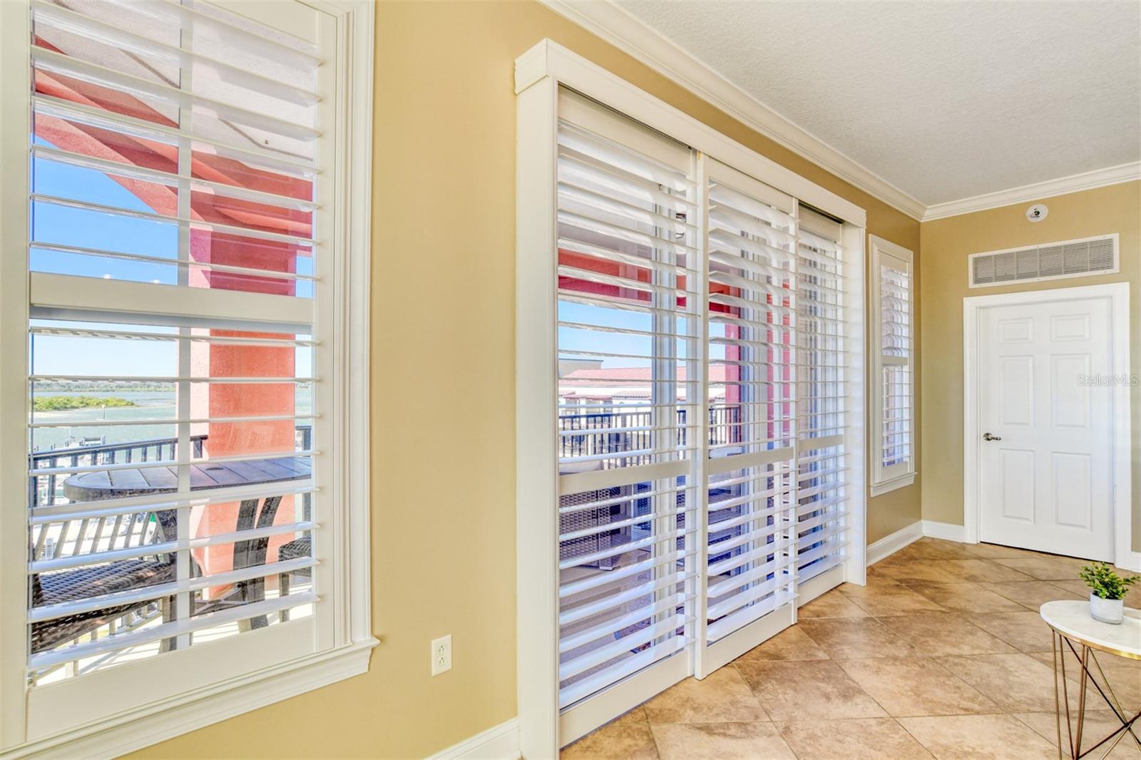 SUNSET HARBOR - Residential