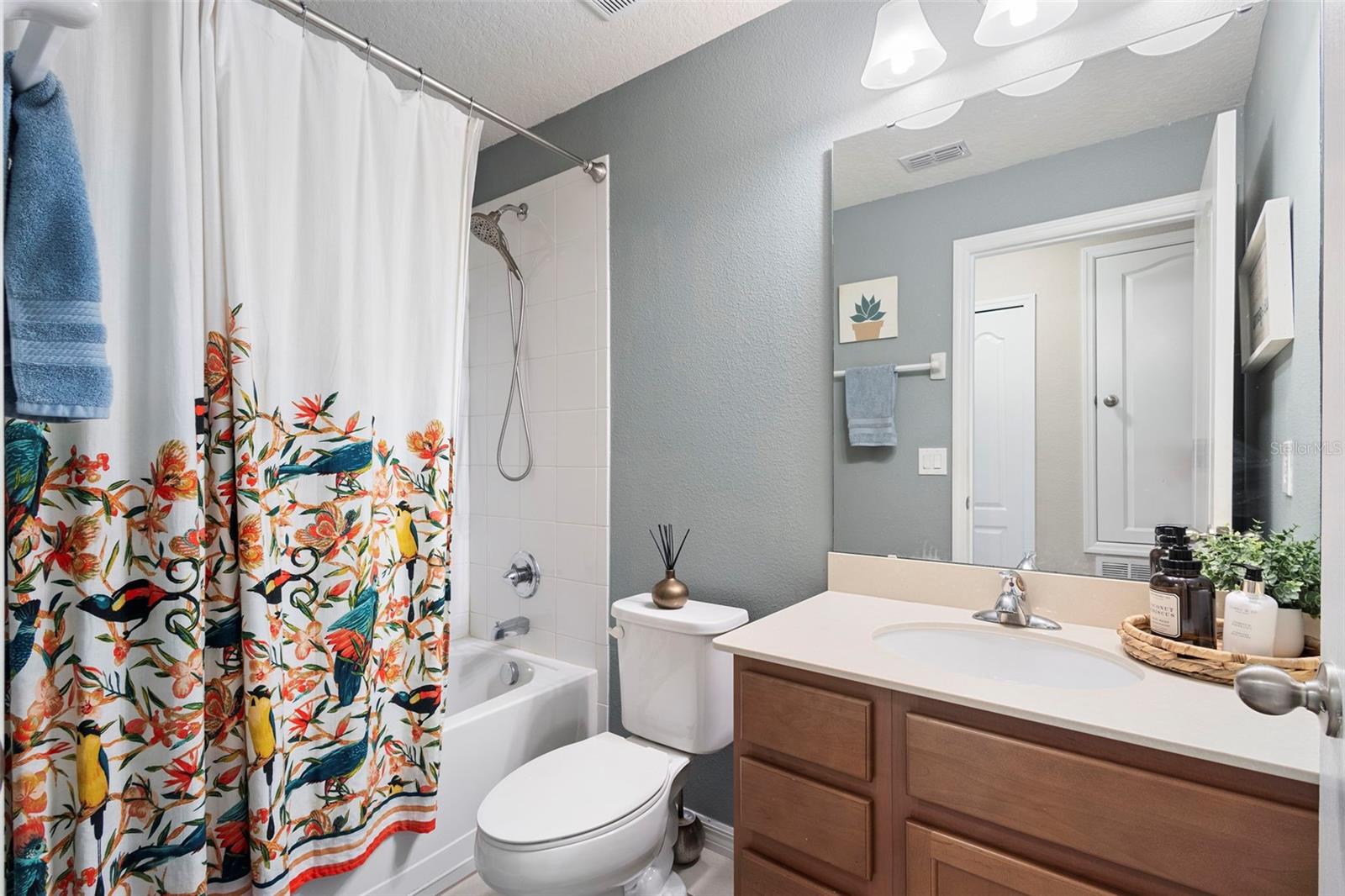 COUNTRYWALK UNS 4 & 5 PH 4 - Residential