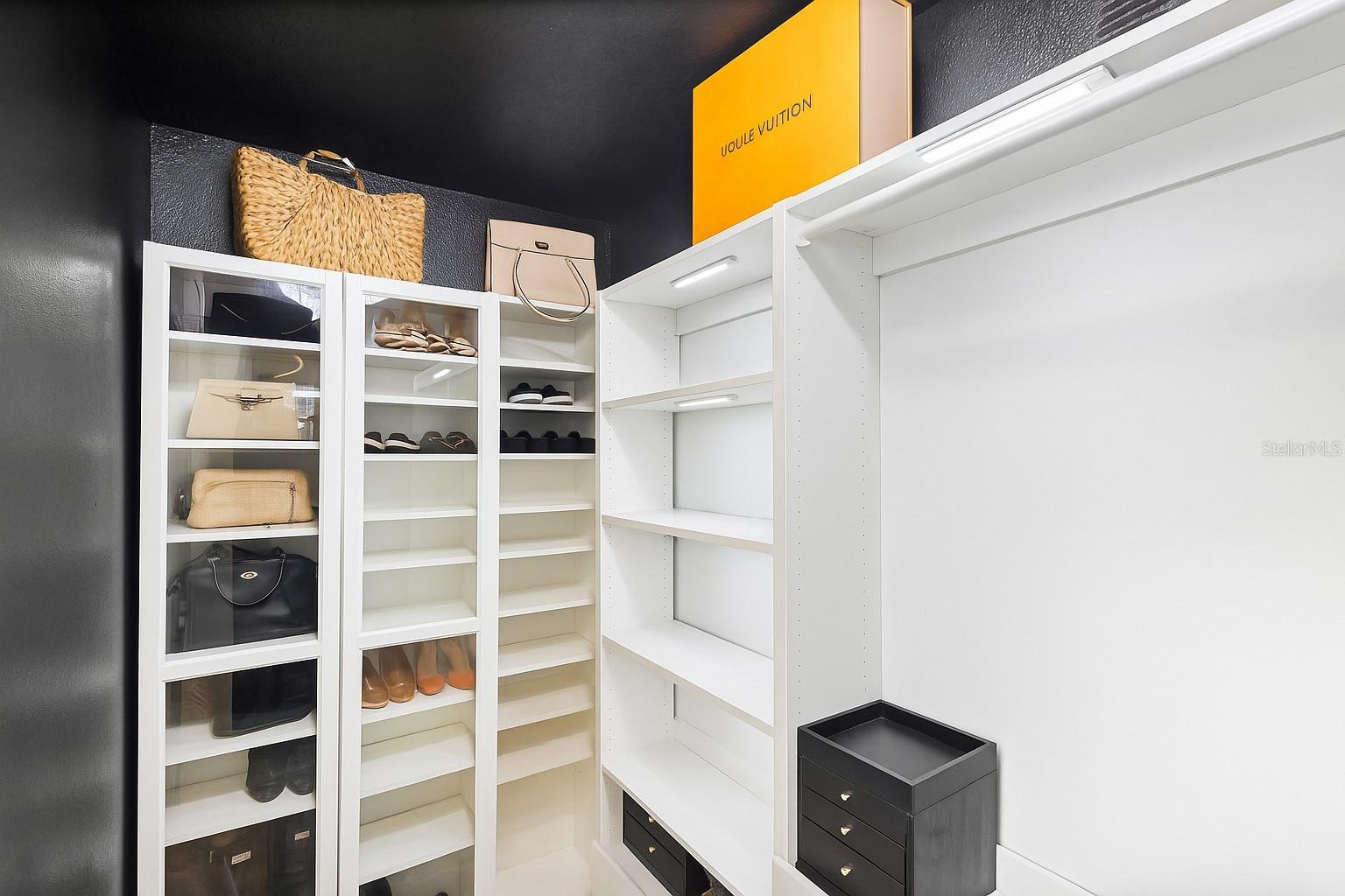 COUNTRYWALK UNS 4 & 5 PH 4 - Residential