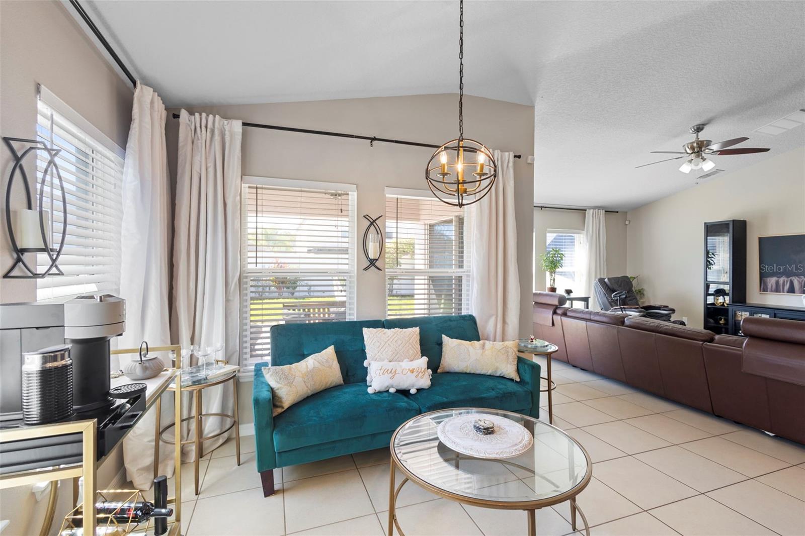 COUNTRYWALK UNS 4 & 5 PH 4 - Residential