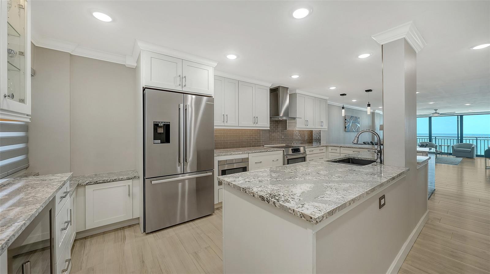 19 WHISPERING SANDS DRIVE 1105