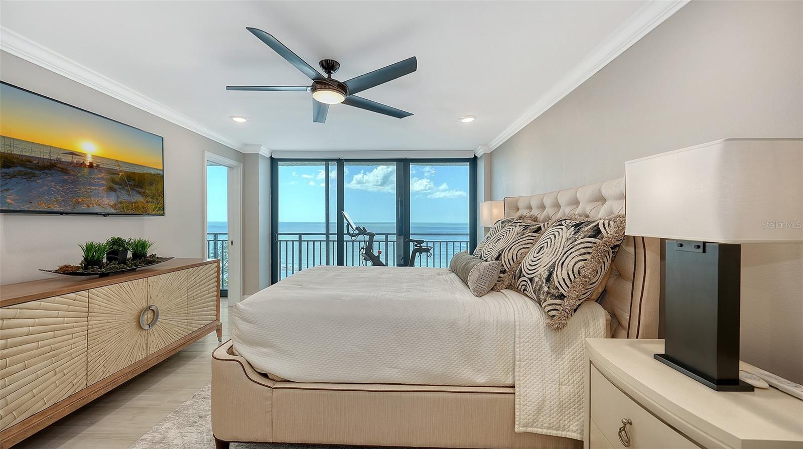 WHISPERING SANDS - Residential