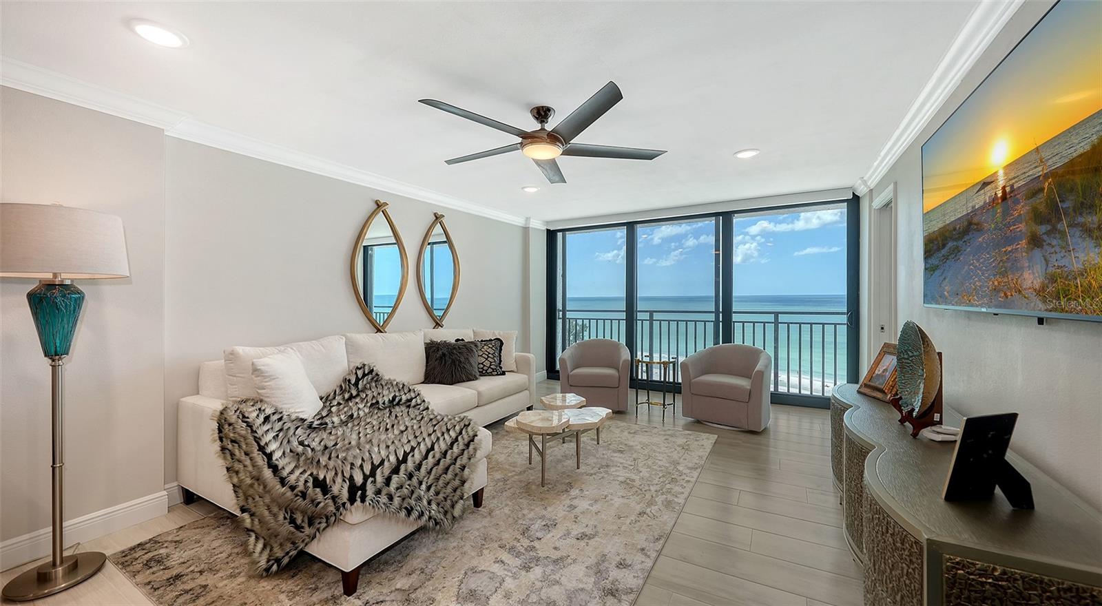 WHISPERING SANDS - Residential