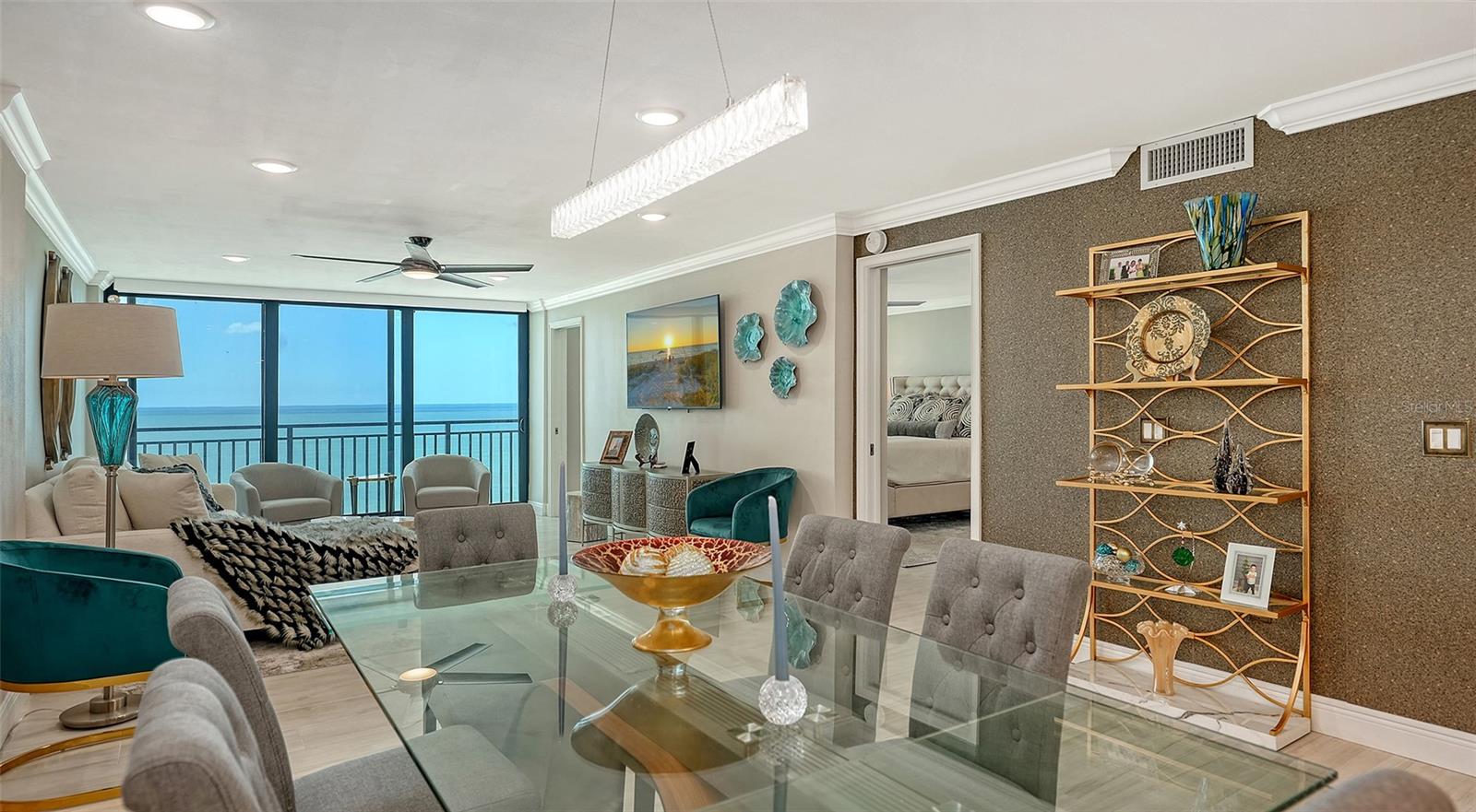 WHISPERING SANDS - Residential
