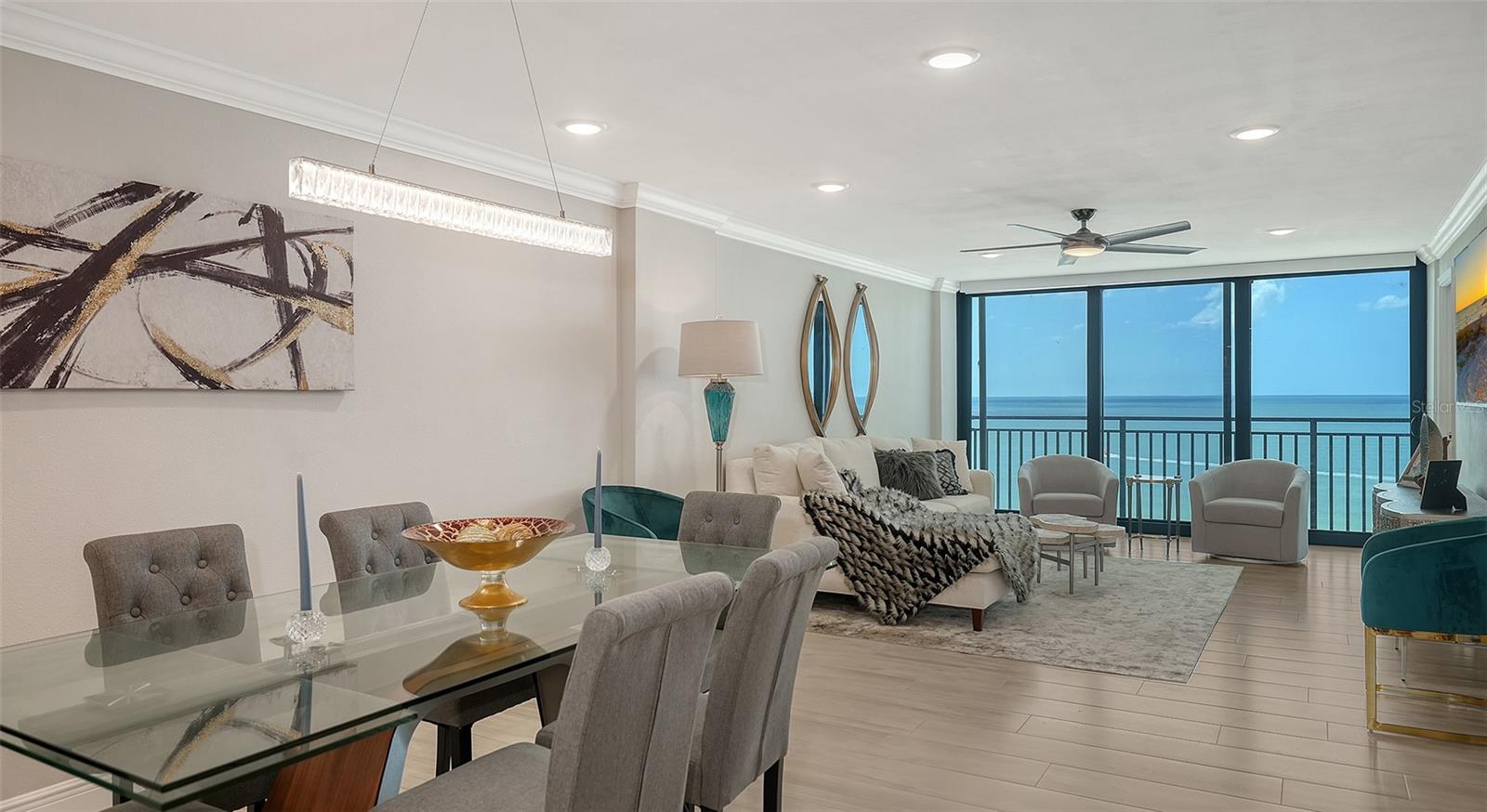 WHISPERING SANDS - Residential