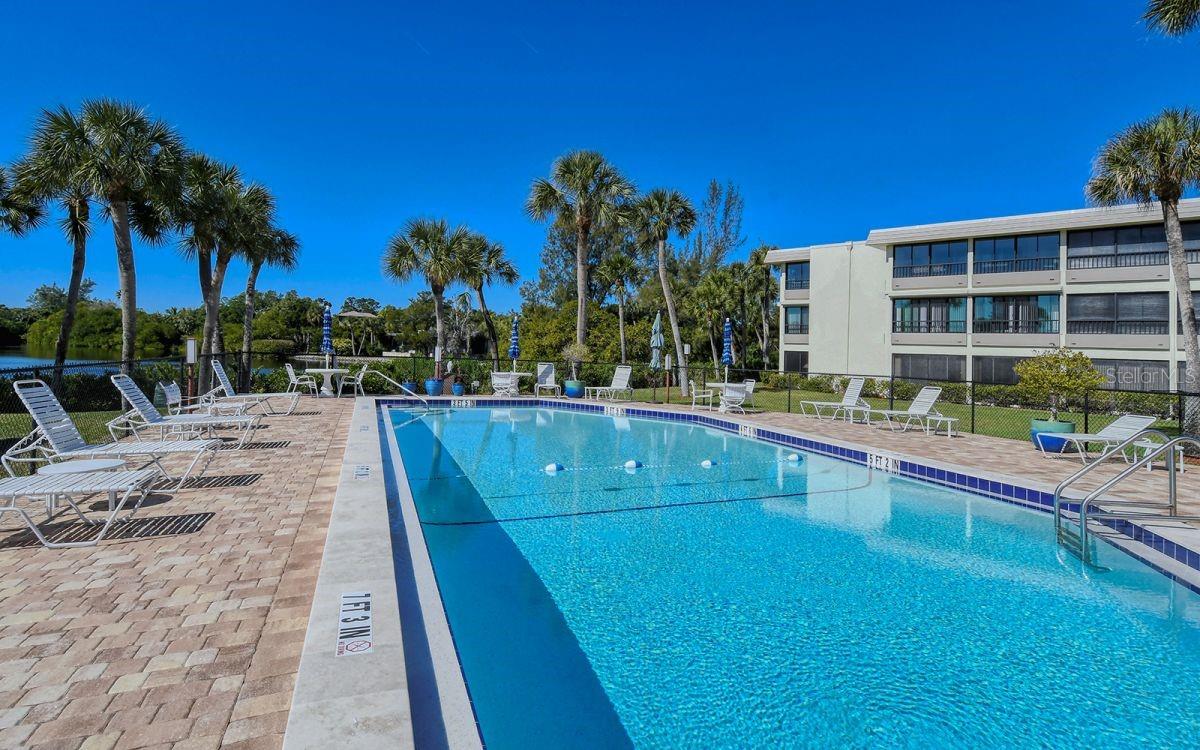 WHISPERING SANDS - Residential