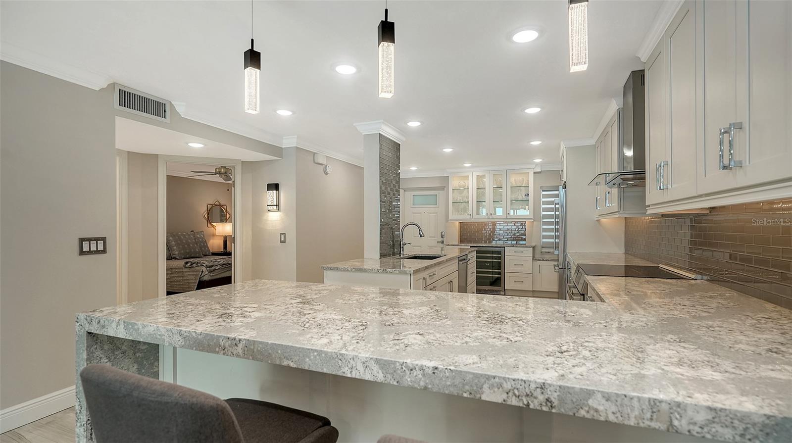 WHISPERING SANDS - Residential