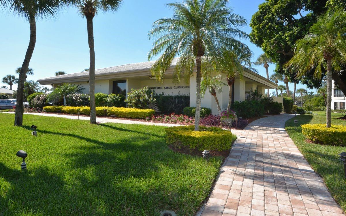 WHISPERING SANDS - Residential