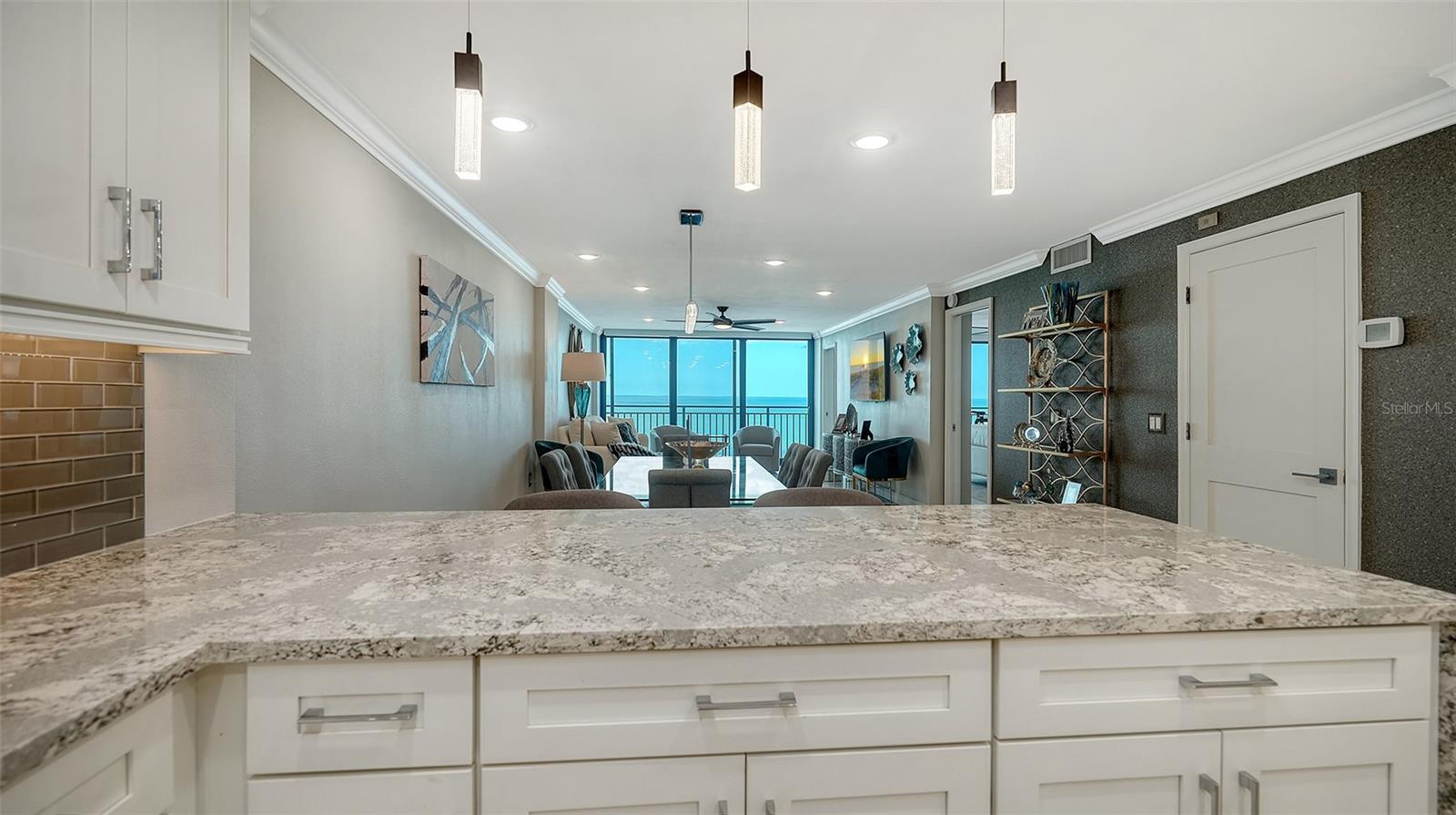 WHISPERING SANDS - Residential