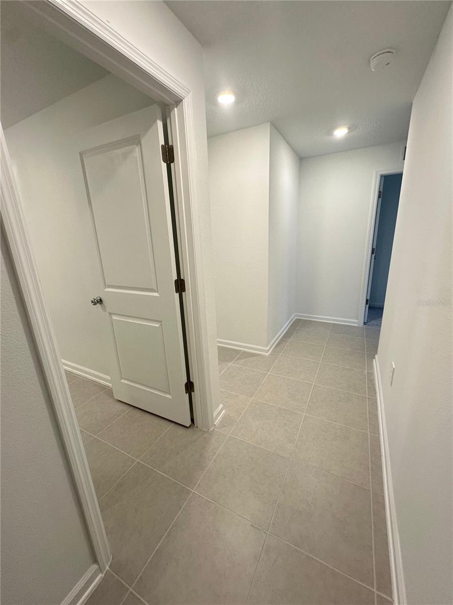 RANCHES/LK MCLEOD I - Residential Lease