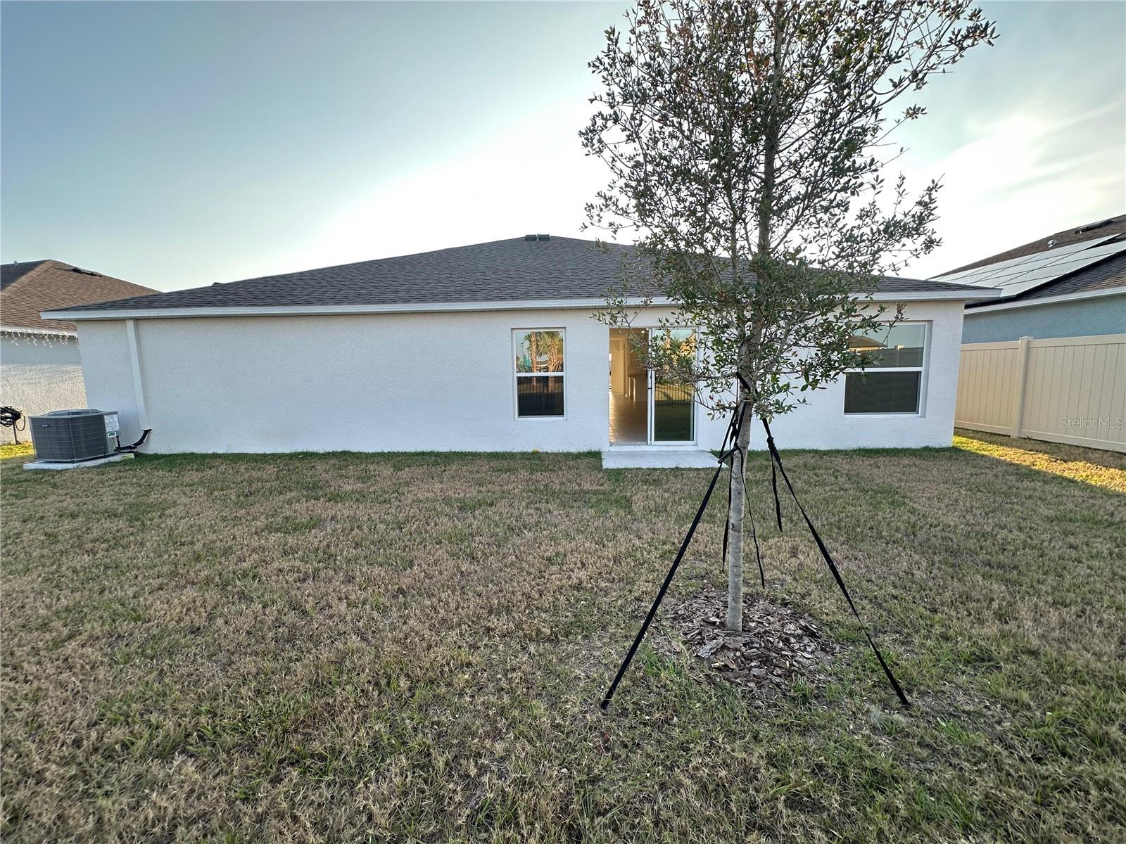 RANCHES/LK MCLEOD I - Residential Lease