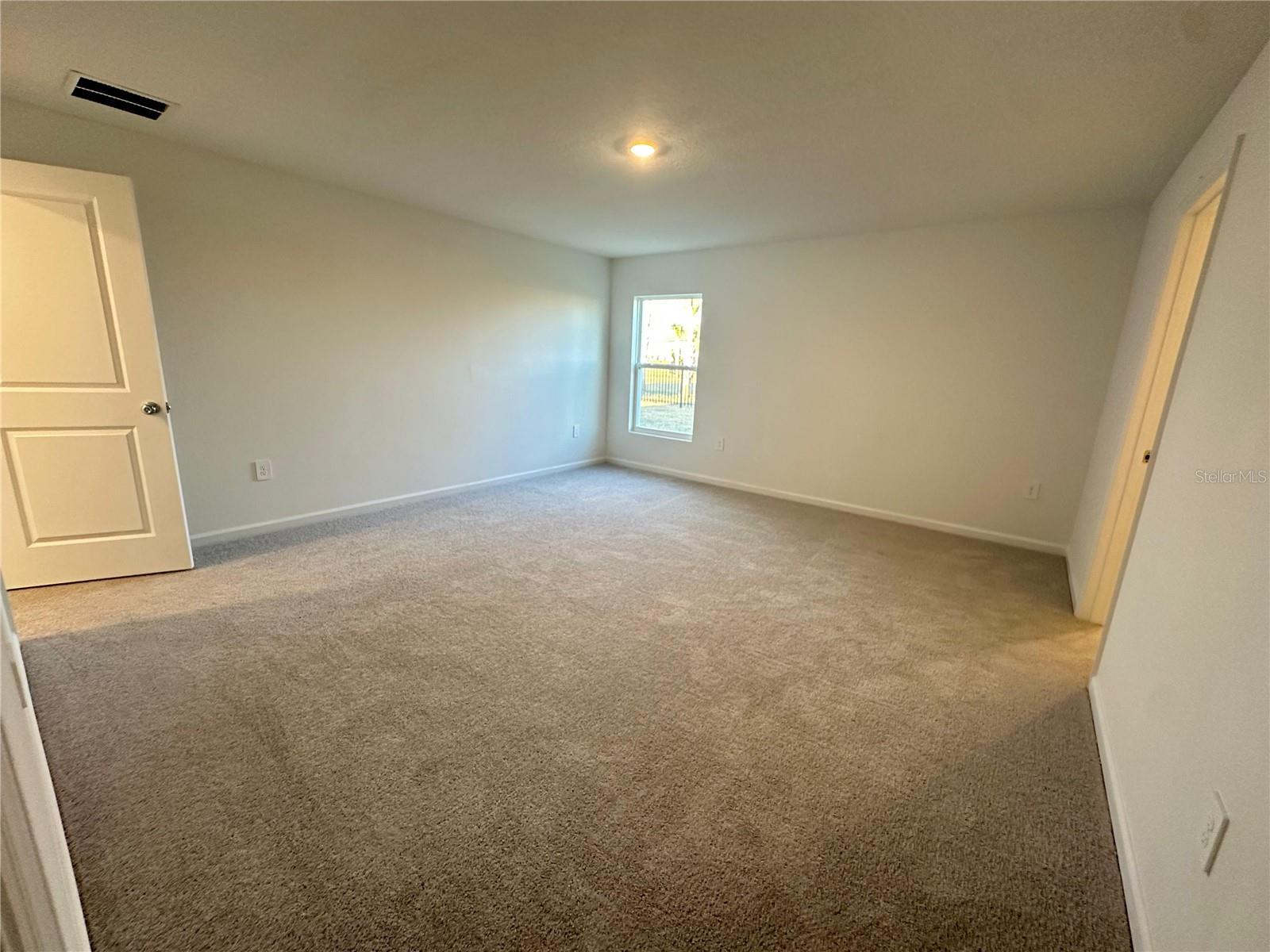 RANCHES/LK MCLEOD I - Residential Lease