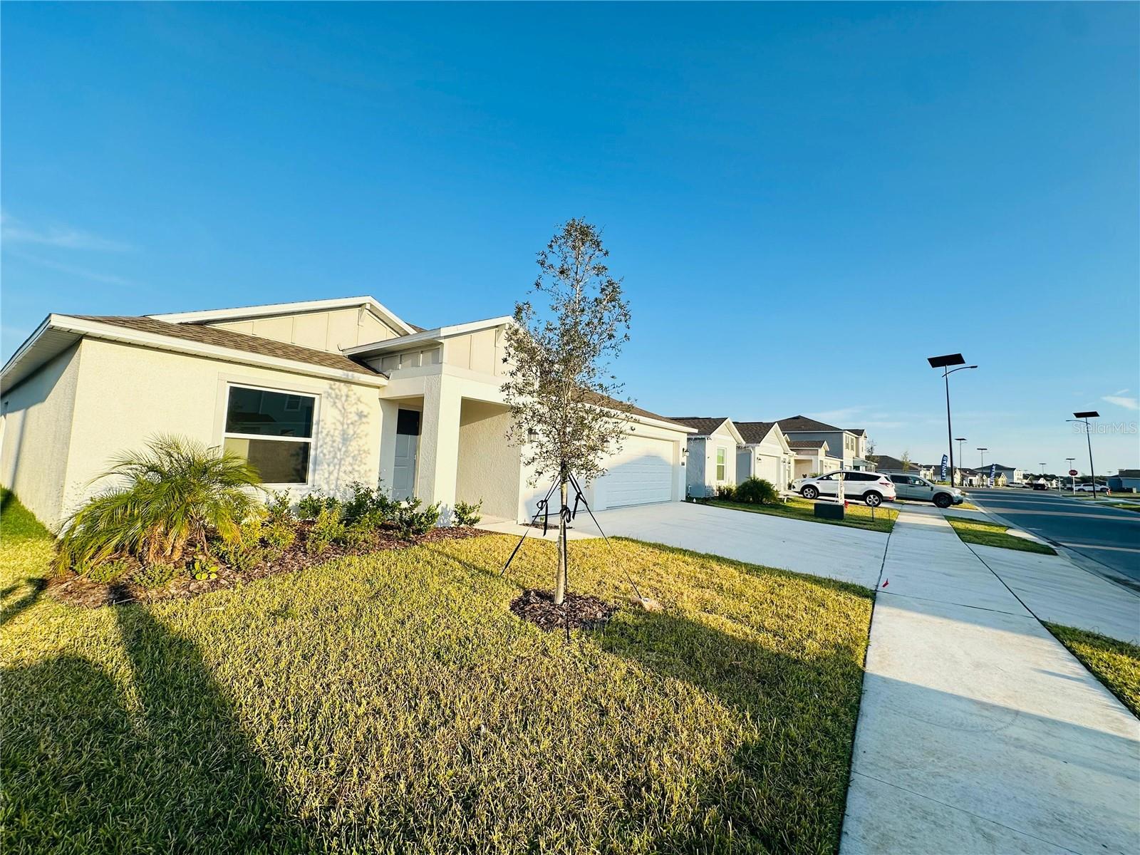 RANCHES/LK MCLEOD I - Residential Lease