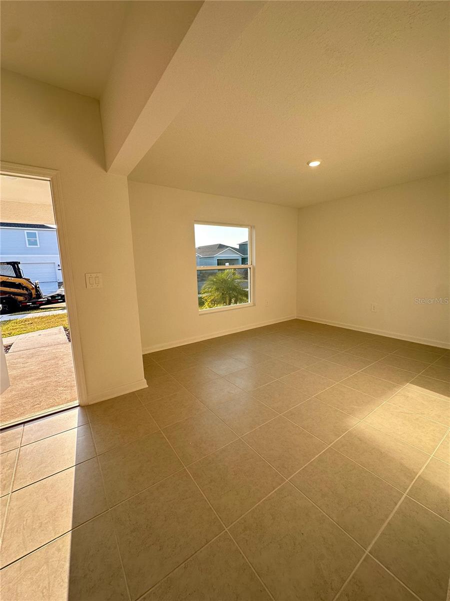 RANCHES/LK MCLEOD I - Residential Lease